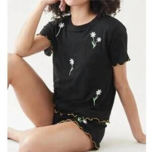 NEW EMERSON ROAD daisy pajama set in black